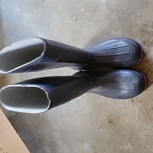 Rain boots